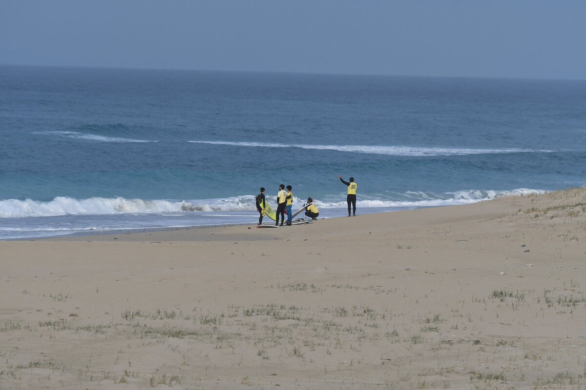 Base Surf Camp Escuela de Surf Coruña - surf instruction