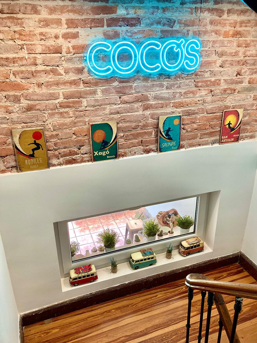 COCOS SURF HOUSE - surf instruction