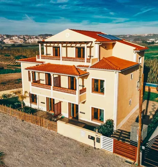 Drop In Surfcamp - Beachlodge - beachfront location