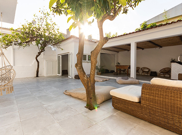 Gota Dagua Surf Camp Portugal - surf instruction