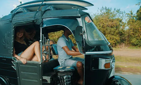 Kima Surf Camp Hiriketiya - surf instruction