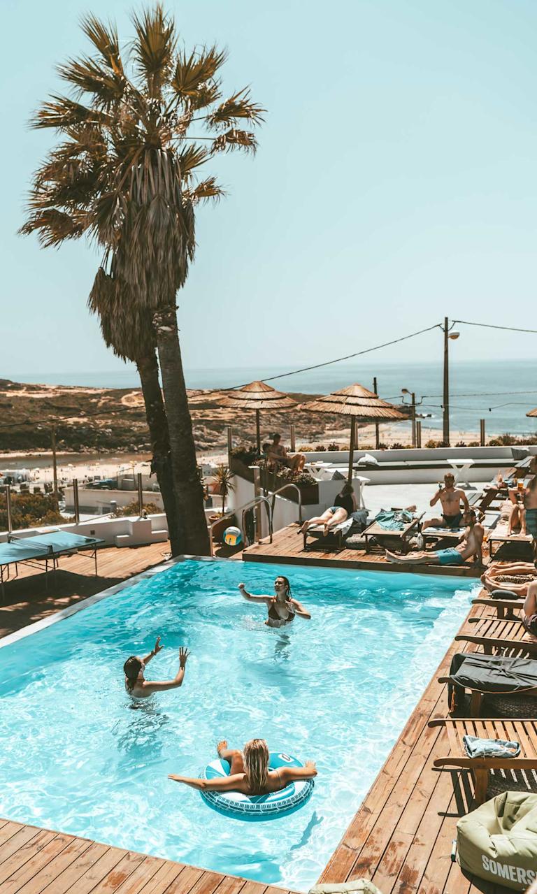 Lapoint Surf Camp Portugal - Ericeira - surf instruction