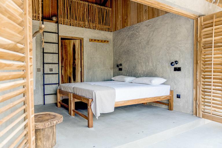 Lapoint Surf Camp - guest room