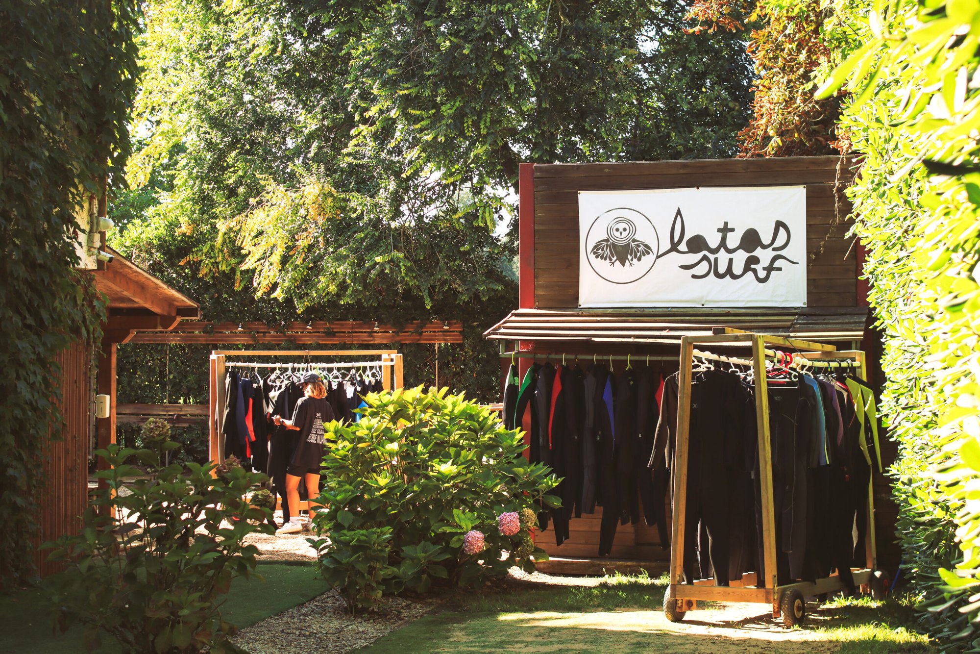 Latas Surf House