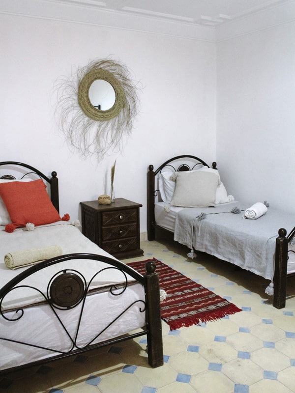 Line up Surf Camp Morocco - surf instruction