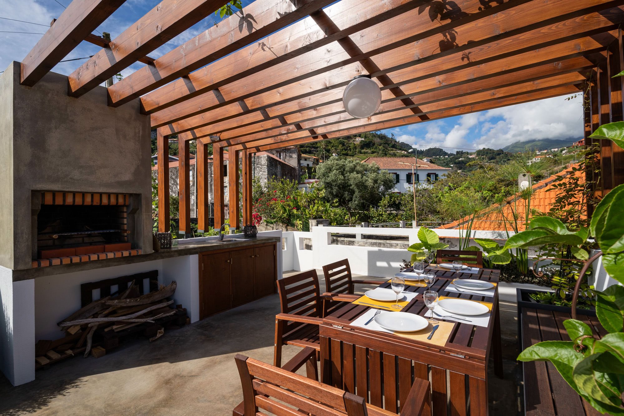 Madeira Surf Camp - surf instruction