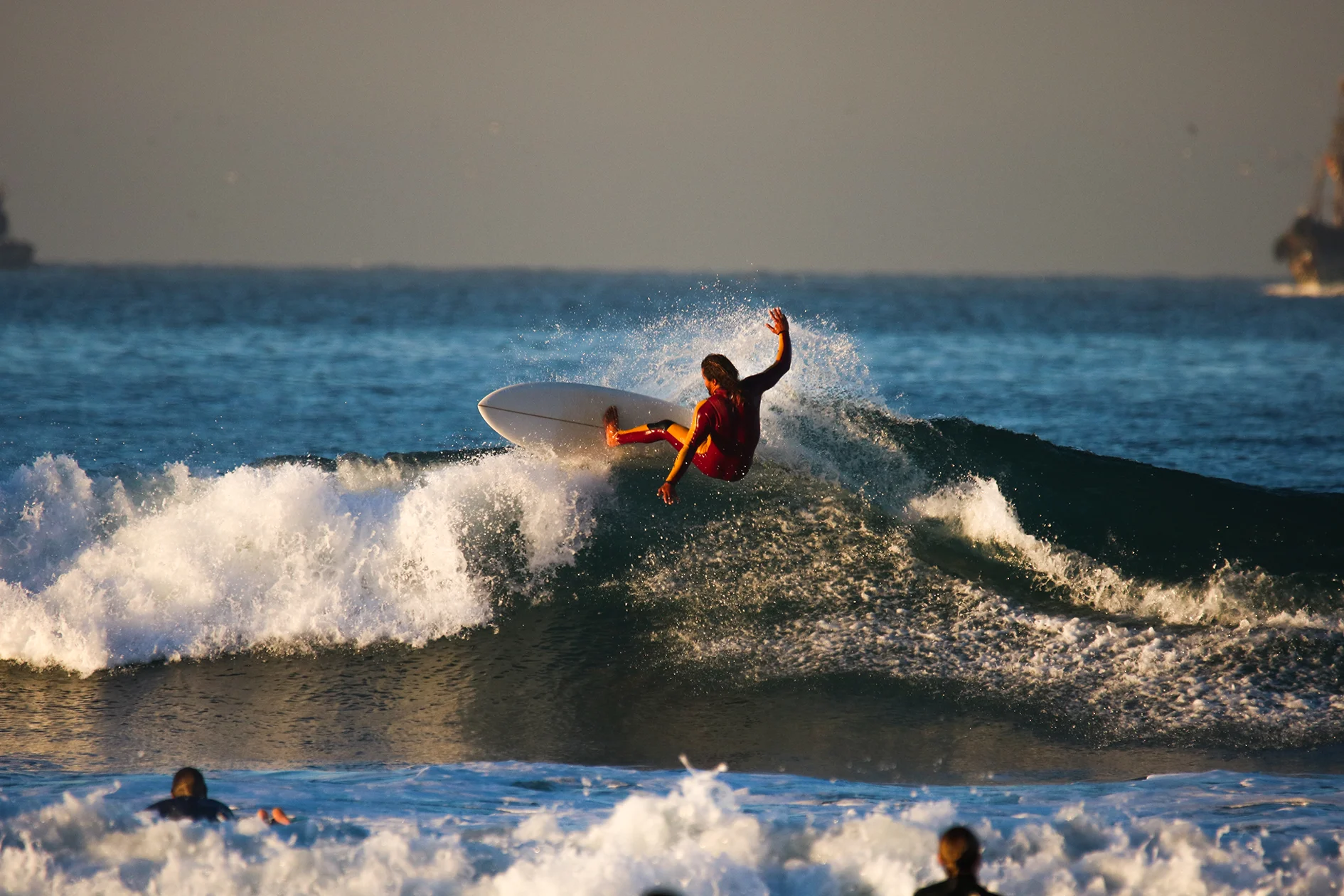 Melo Surf and Yoga - beachfront location