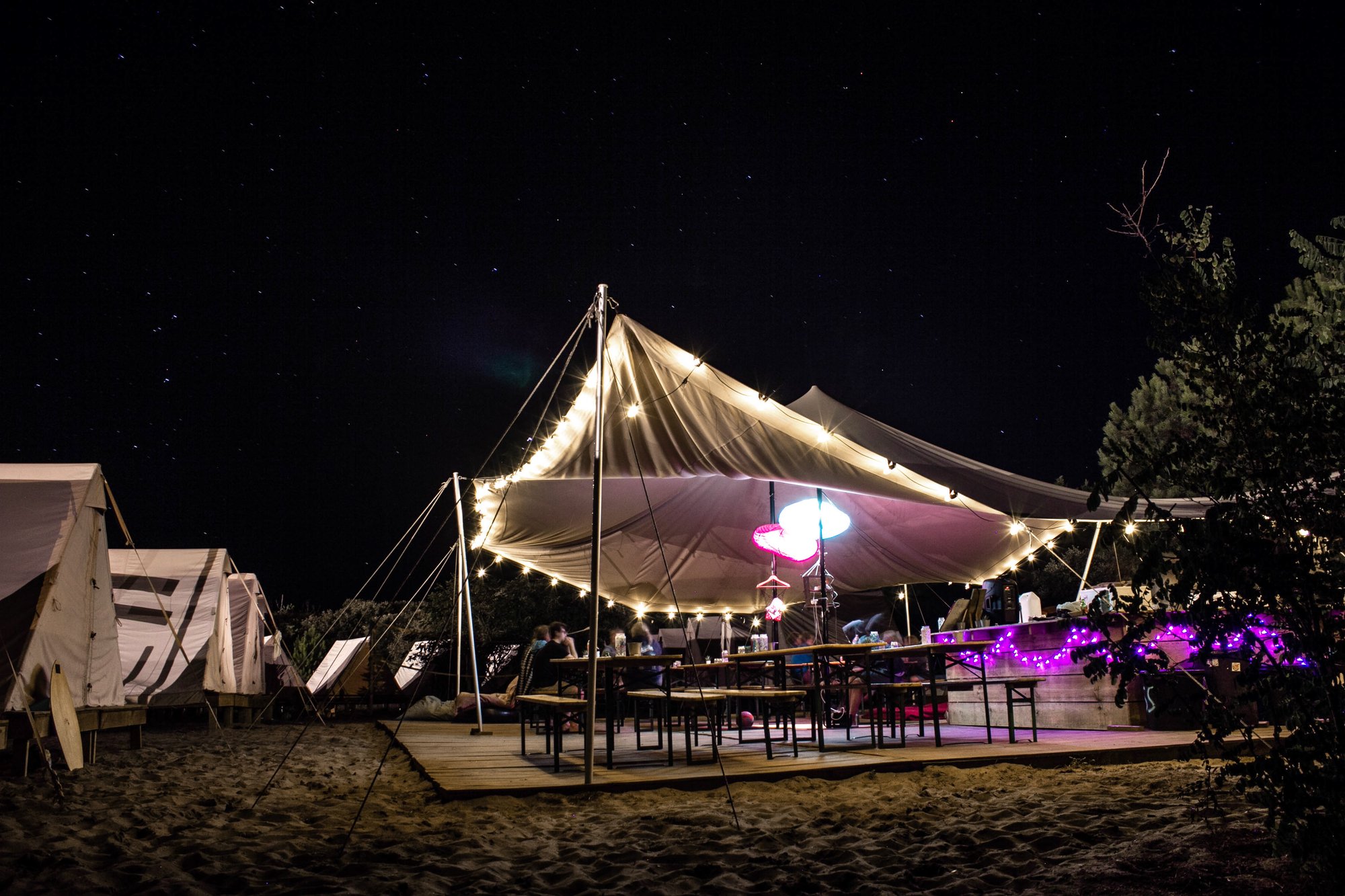 Planet Surfcamp - surf instruction