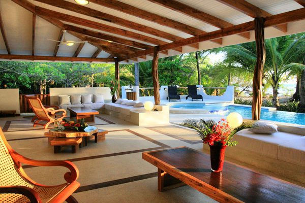 Pura Vida Adventures - beachfront location