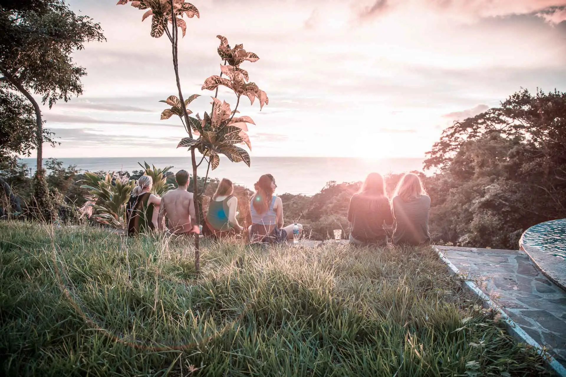 Rapture Surfcamp Nicaragua - swimming pool area