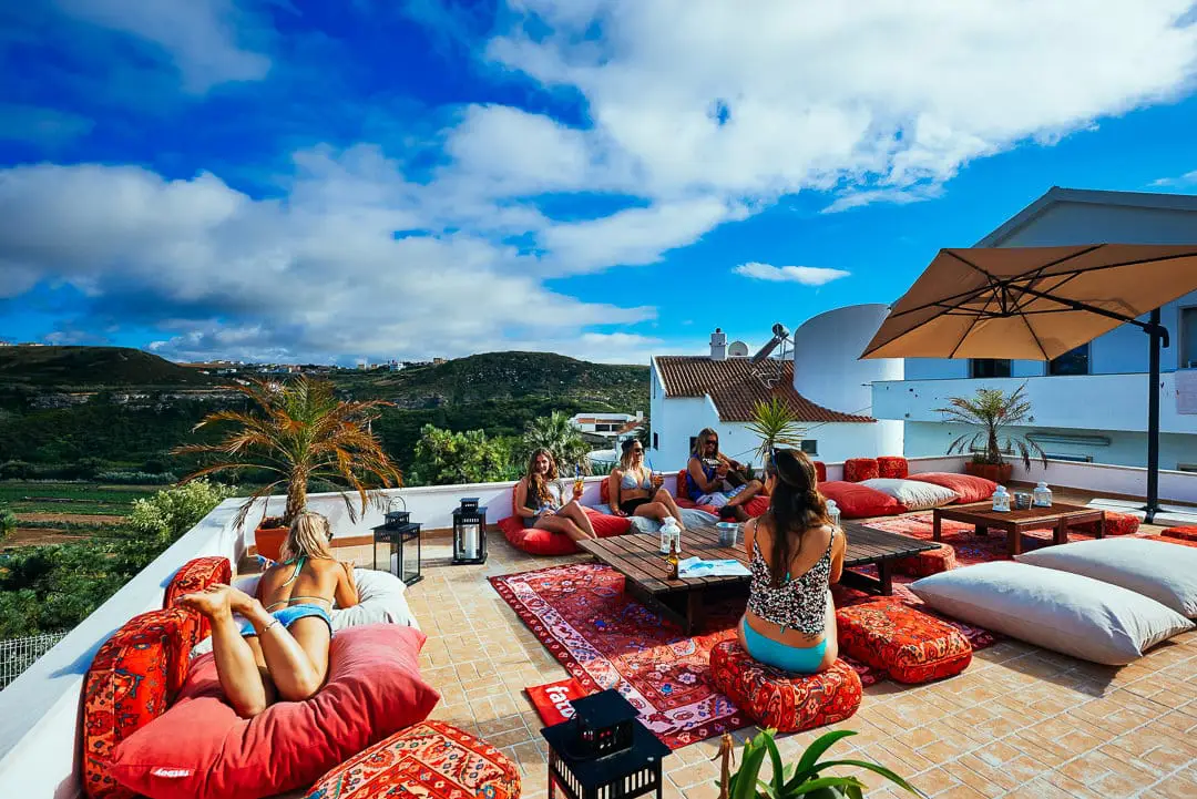 Rapture Surfcamp Portugal - Ericeira - surf instruction