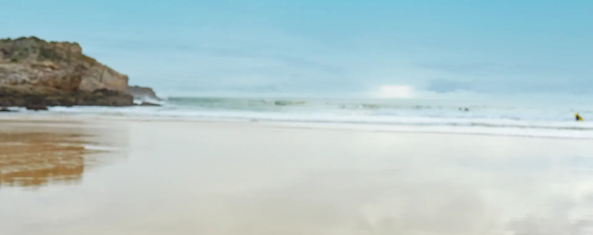 Sagres Sun Stay - Hostel & Surf Camp - beachfront location