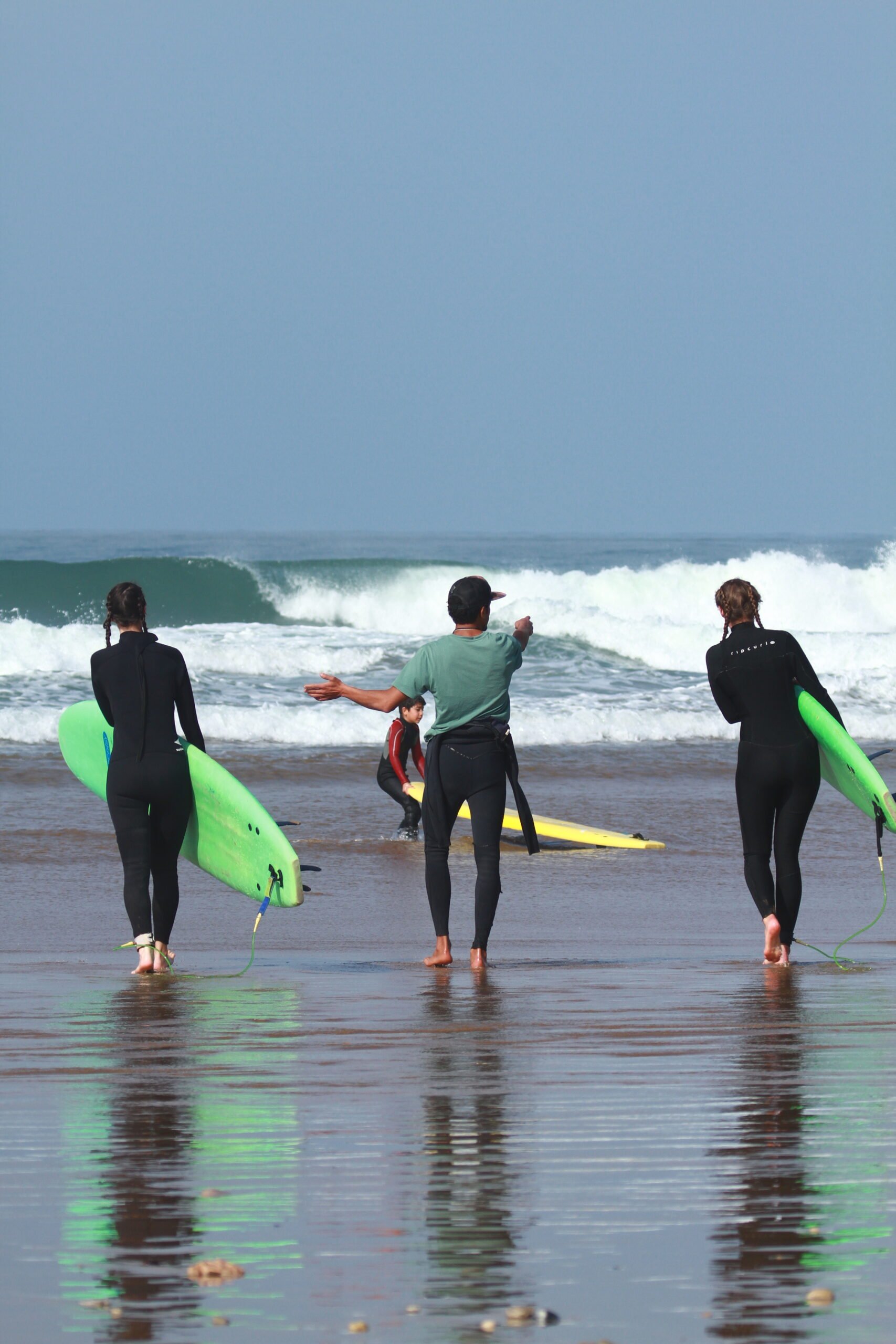 Shine Surf Morocco - Surf Camp And Yoga In Tamraght - surf instruction