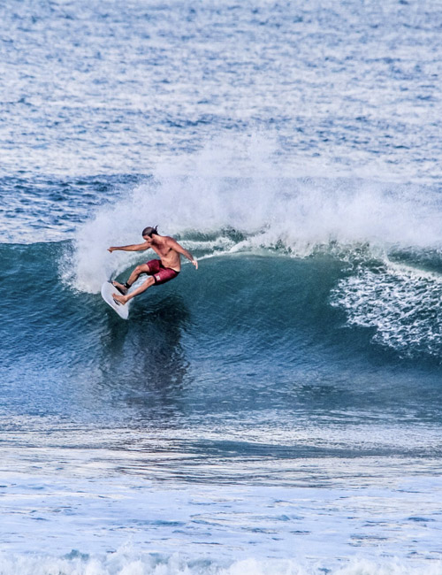 Solid Surf House Portugal - Caparica - surf instruction