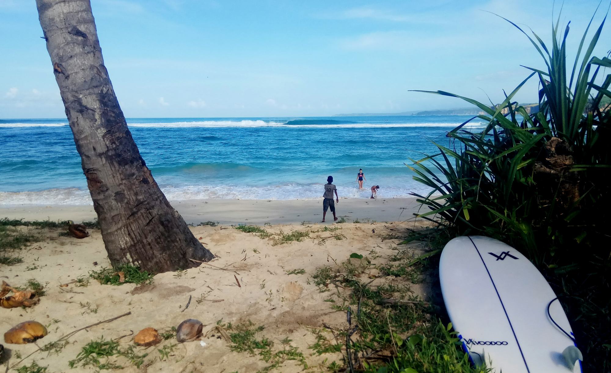 Sumba Surf Camp - surf instruction