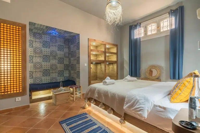 Surf Camps Taghazout Maroc Ocean Adventure - surf instruction