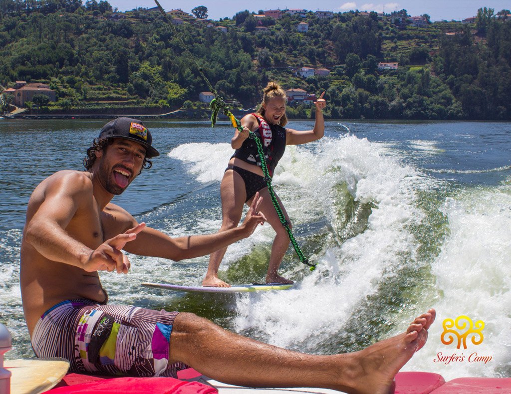 Surfer's Camp - surf instruction
