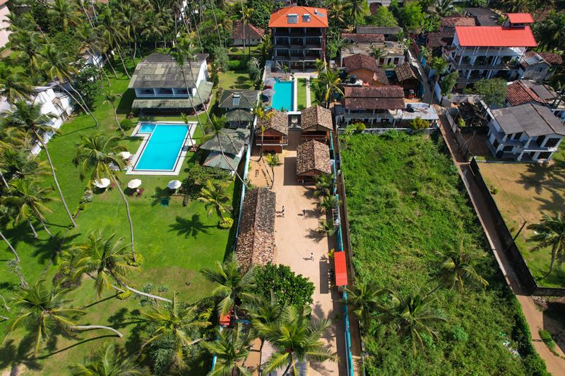 The Green Rooms Surf & Yoga Camp - surf instruction