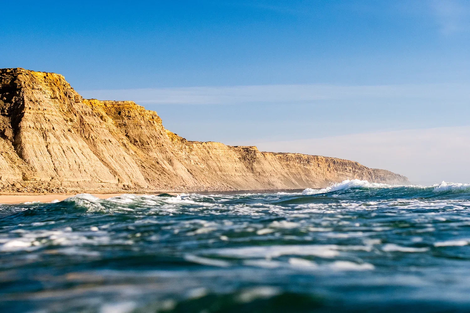 Wavetours Ericeira Surfhouse - surf instruction