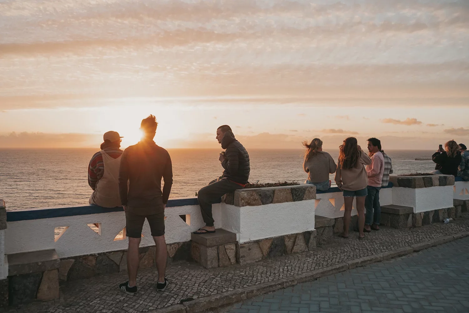 Wavetours Ericeira Surfhouse - surf instruction