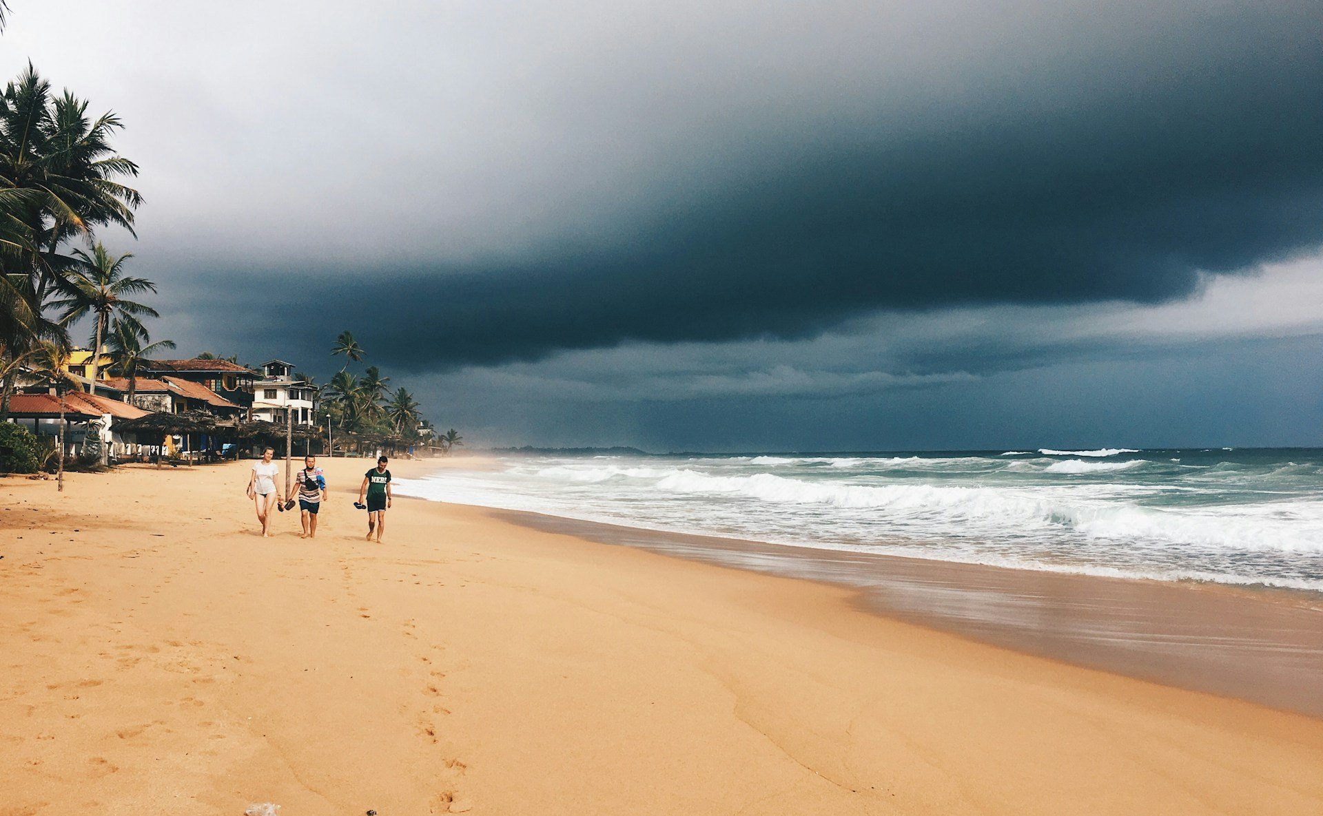 Best time to surf in Sri Lanka