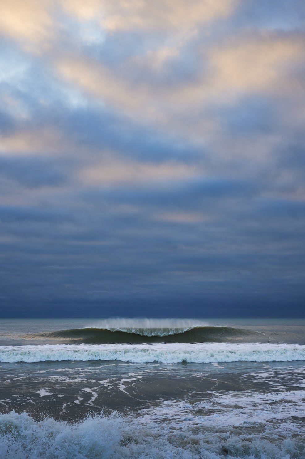 Waves rolling into Bretignolles-sur-Mer. Photo: Thibault Mokuenko