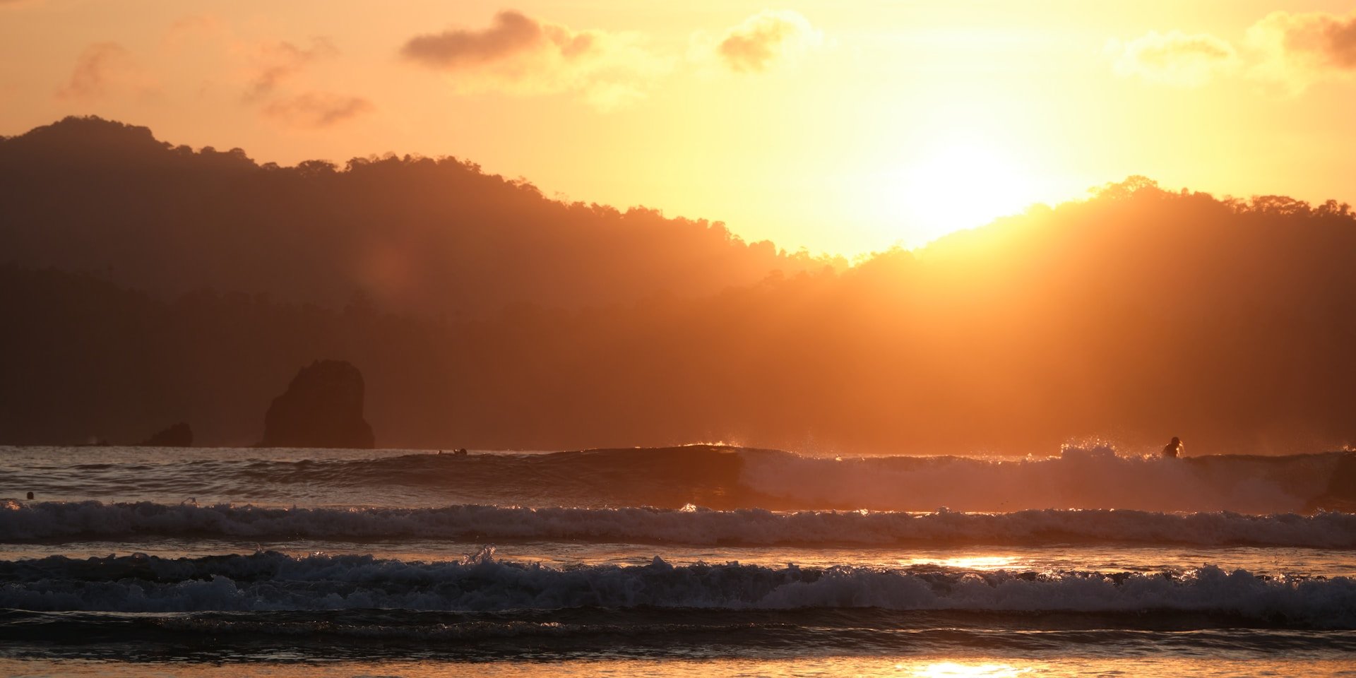 Carving through a clean Java wave. Photo: Joshua Kettle
